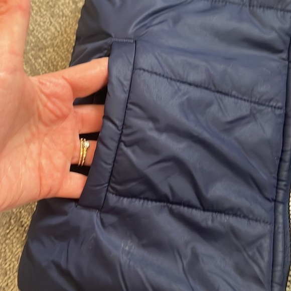 Hanna Andersson Reversible Puffer Vest Size 120 - Picture 5 of 14